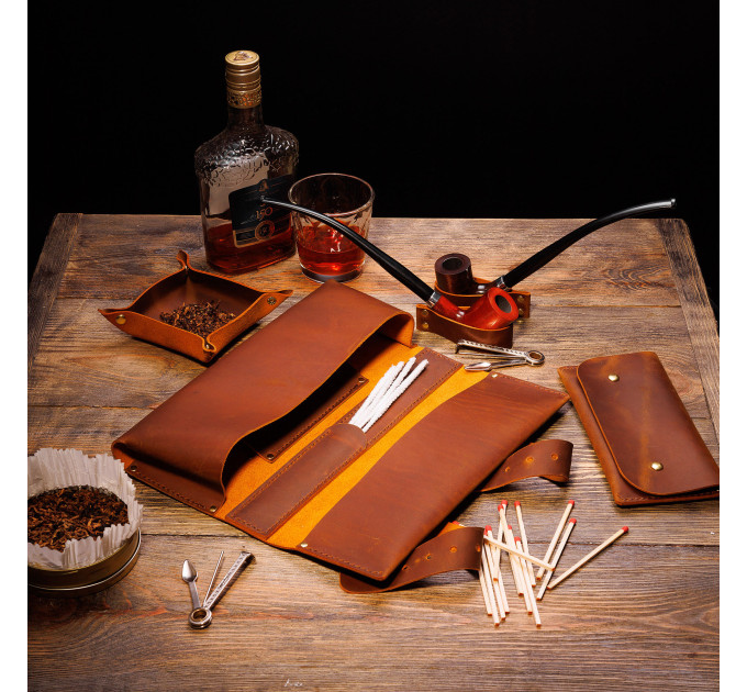  Crafted with meticulous attention to detail, this pipe bag is not just an accessory; it's an essential companion for connoisseurs of fine tobacco and elegant pipes