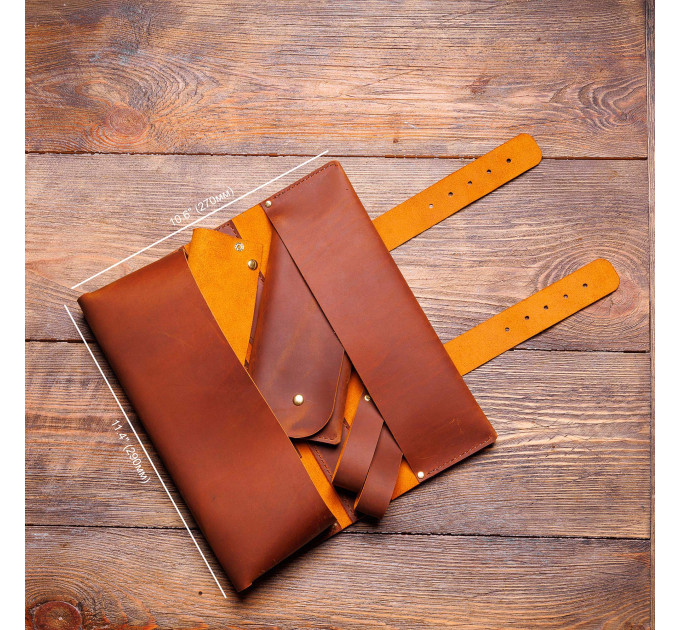 Discover the epitome of sophistication and functionality with our genuine leather pipe pouch designed exclusively for Churchwarden pipes measuring up to 10 inches in length