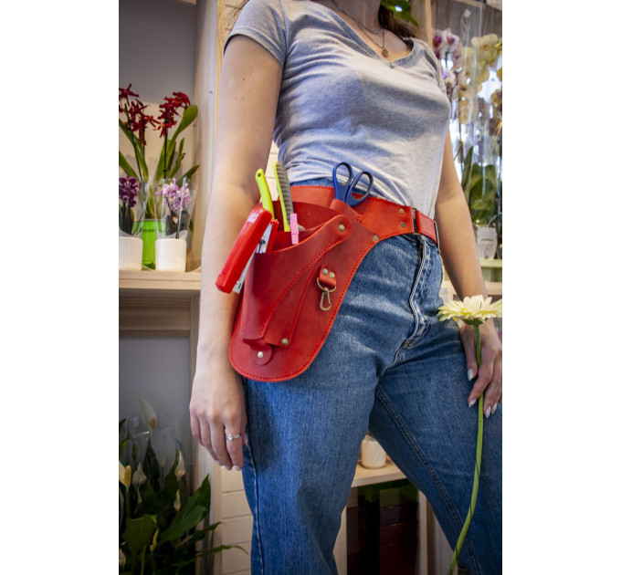 Your instrument will always be in touch, whether you are working in a salon or on a outside gig.