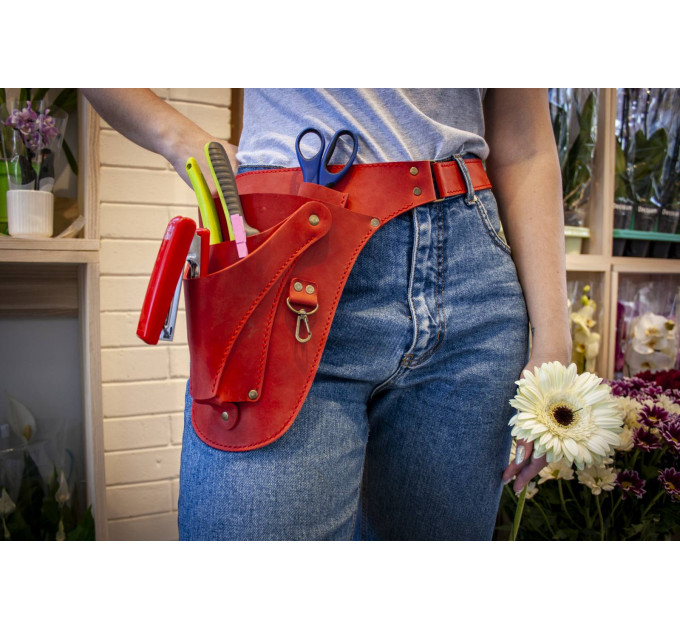 Your instrument will always be in touch, whether you are working in a salon or on a outside gig.